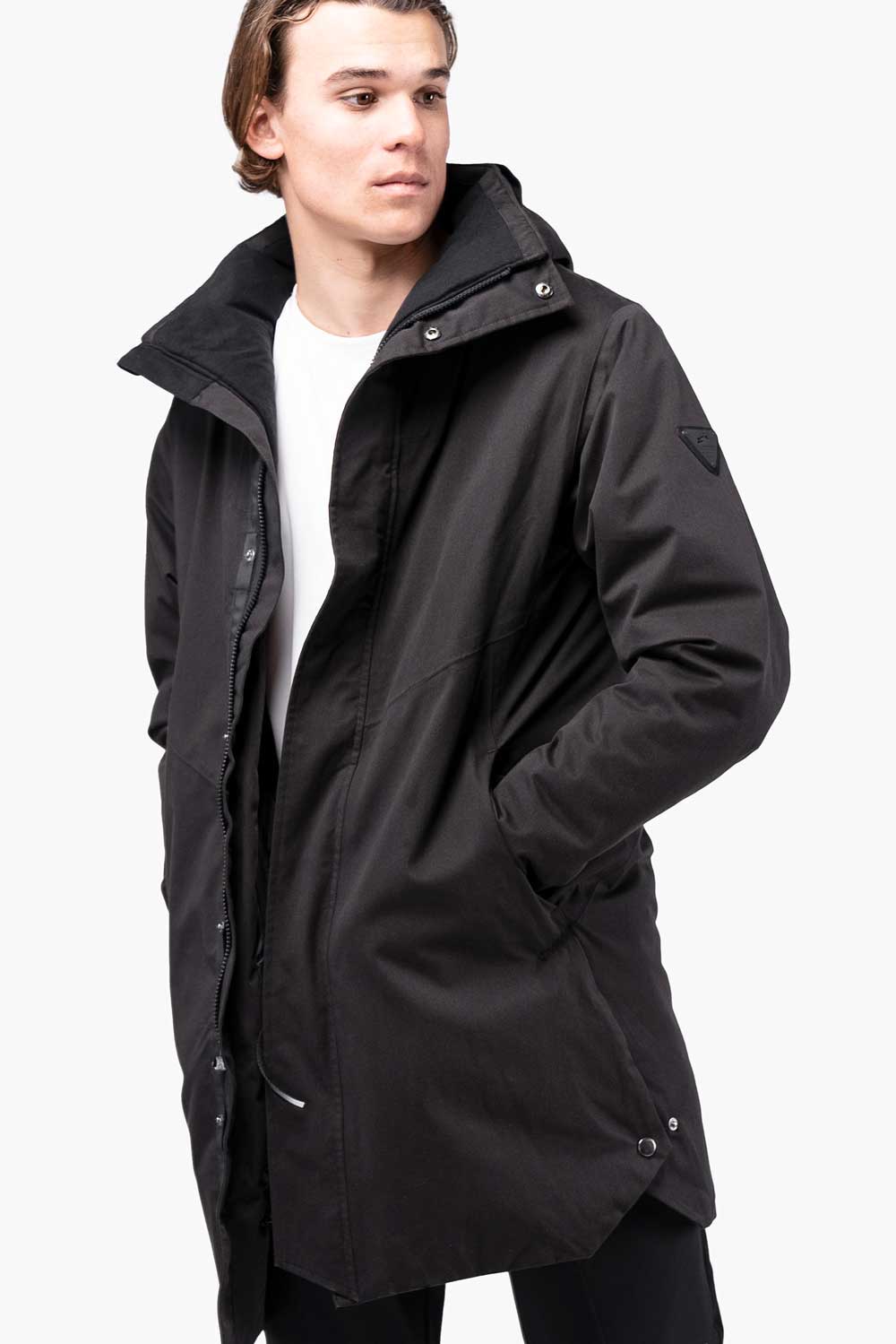 Deflect the winter weather with Zhik‘s new Broadside Coat - Marine ...